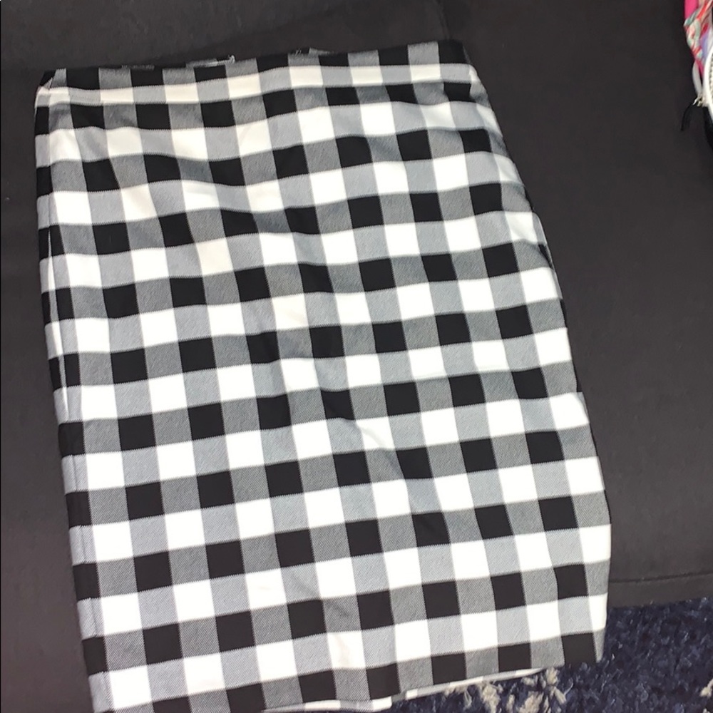 Ann Taylor Black and White Gingham Pencil Skirt